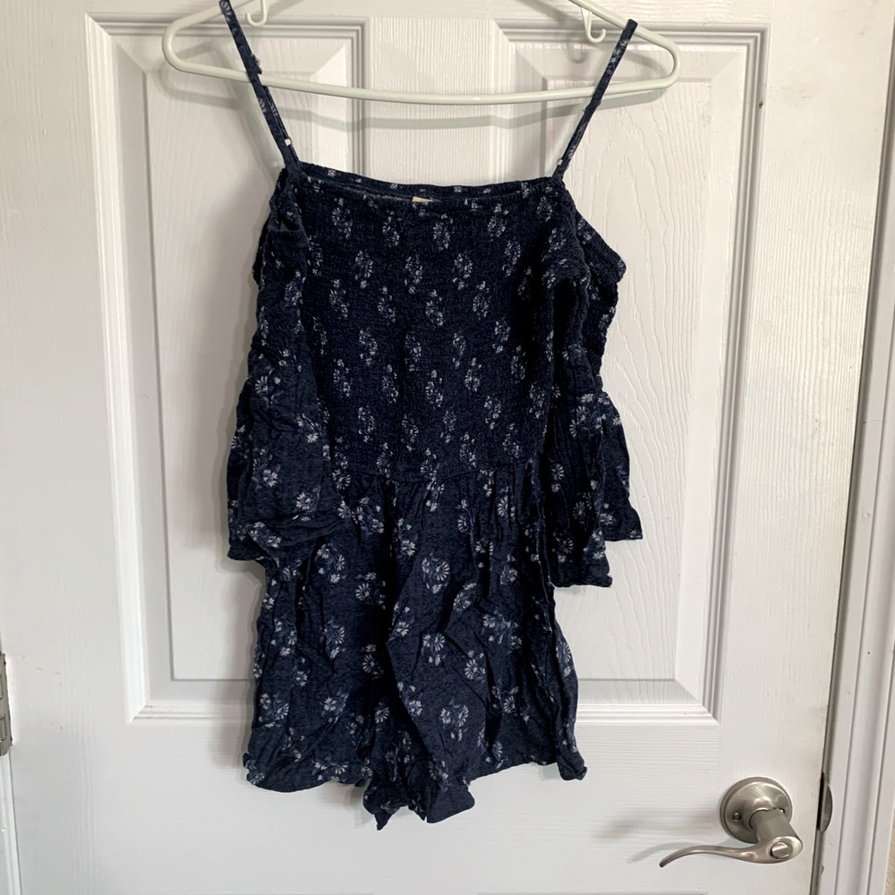 Hollister Floral Romper (x-small)
